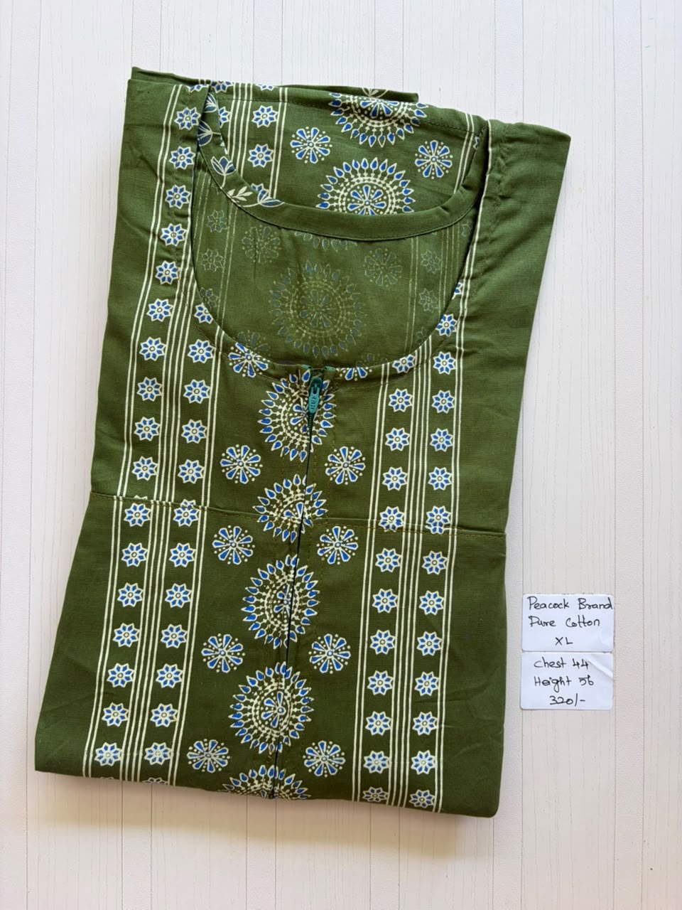 AASHP003 Peacock Pleats Zip Nighty HP BP