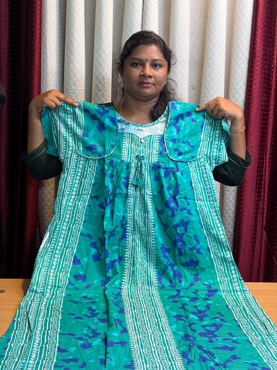 PN 325 Peacock Pleats no Zip Nighty BP CPS