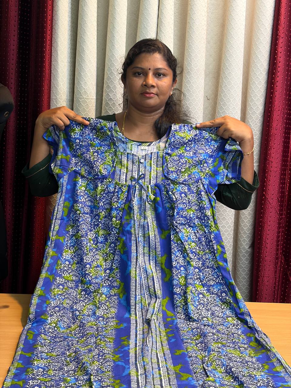 PN 319 Peacock Pleats no Zip Nighty BP CPS