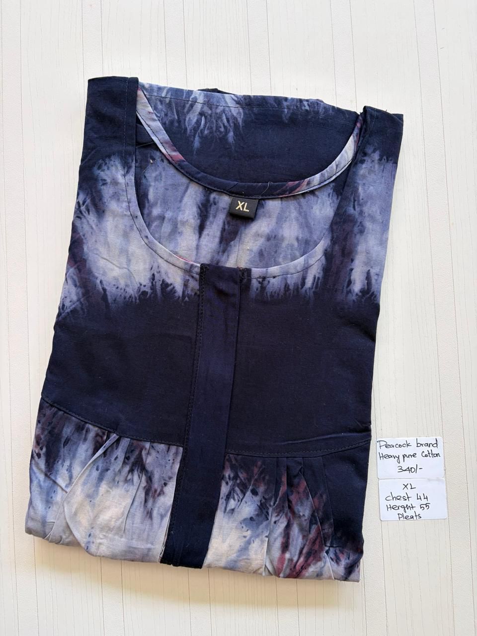 AAS0201 Peacock Pleats Zip