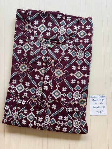 AAS1220 Peacock Pleats Zip