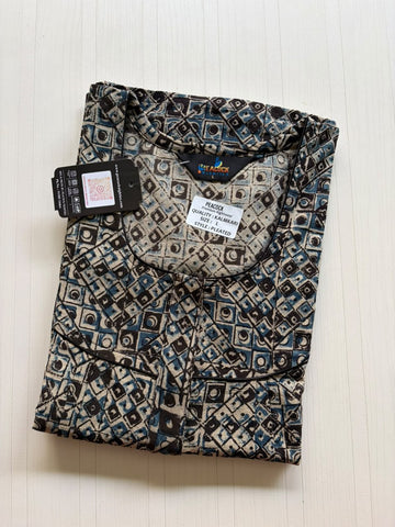 MKS054 Block Kalamkari peacock Pleats zip BP HEIGHT 56'